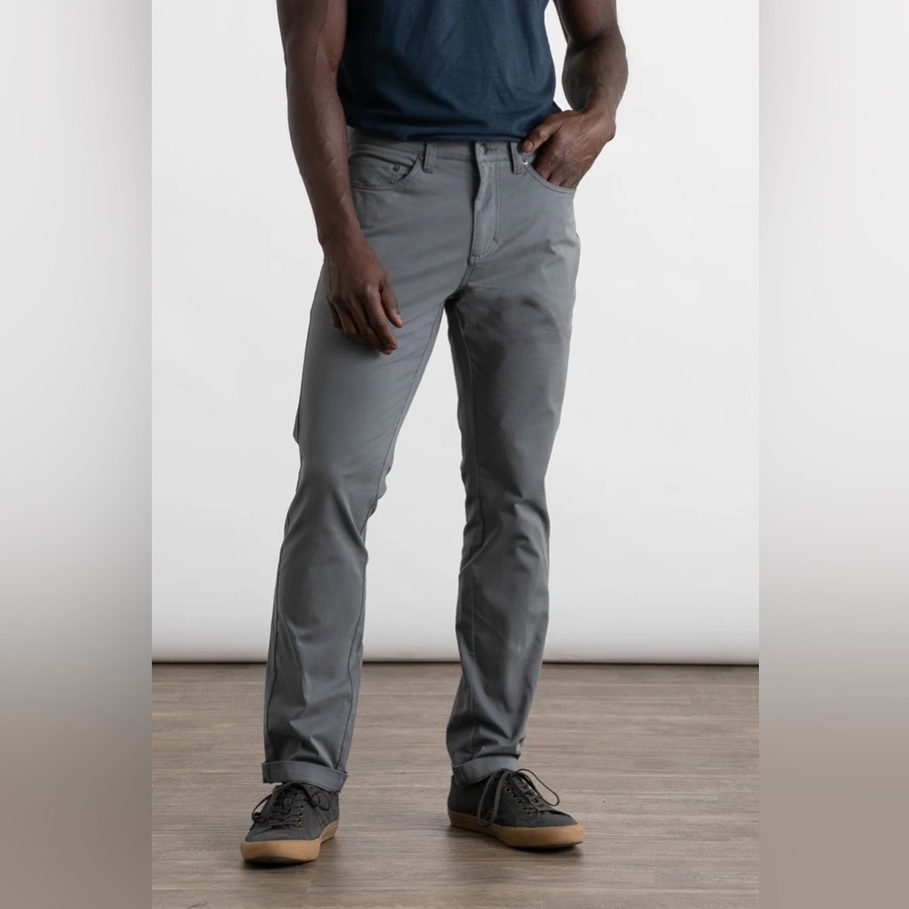 Bridge & Burn Bradley Slim Chino Pants